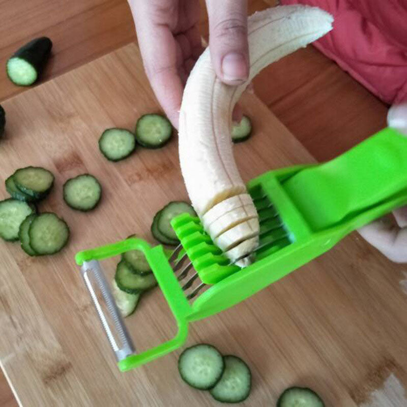 Close-up of the blades on a 2-in-1 vegetable cutter and peeler