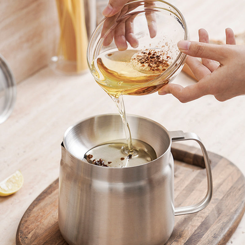 Multifunctional stainless steel oil strainer pot with comfortable handle, kitchen essential