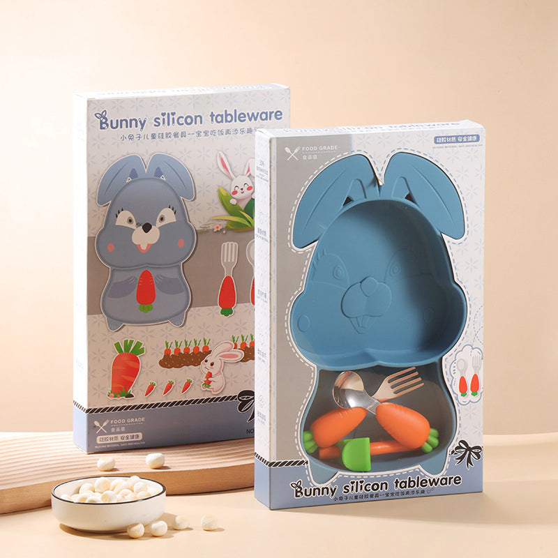 The adorable design of the toddler suction plate and utensil set, perfect for baby mealtime