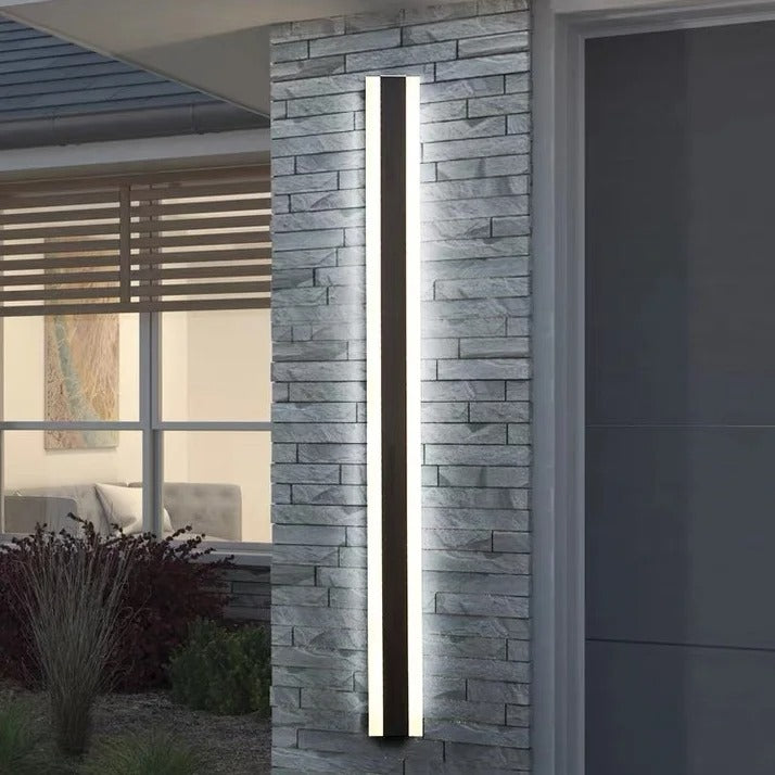 Weather-Resistant Outdoor Wall Lamp for Stylish Illumination