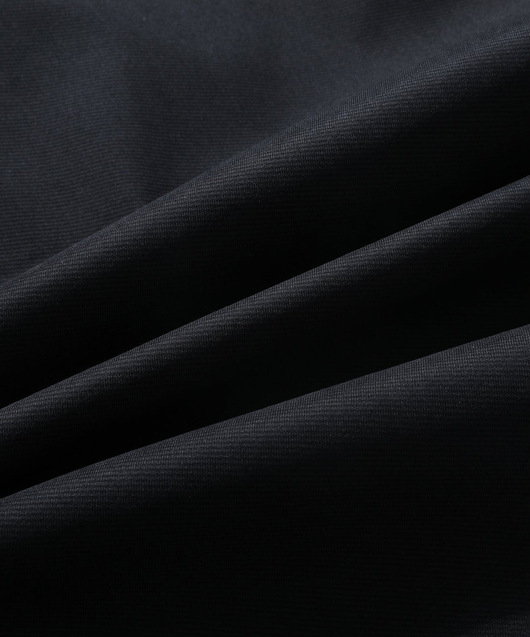 "Men's Traverse Insulated Jacket, black, polyester outer, cotton-flannel lining, versatile outdoor wear with chest pockets"