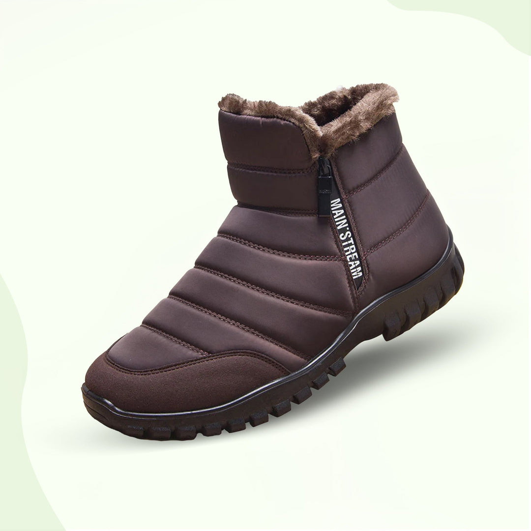 "Men's warm zipper shoes, cotton insole, black leather, water-resistant, ensures comfort and warmth in cold weather."