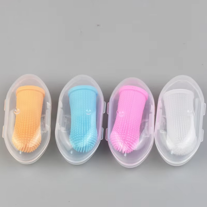 "Soft silicone finger toothbrush for pets, ideal for stress-free dental care with gentle bristles, easy handling for dogs and