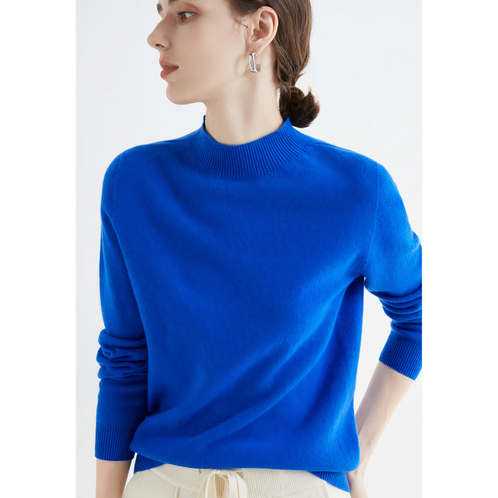 "Women's red cashmere sweater Evelina, luxurious knitwear with elegant design and unmatched softness, ideal for all seasons."