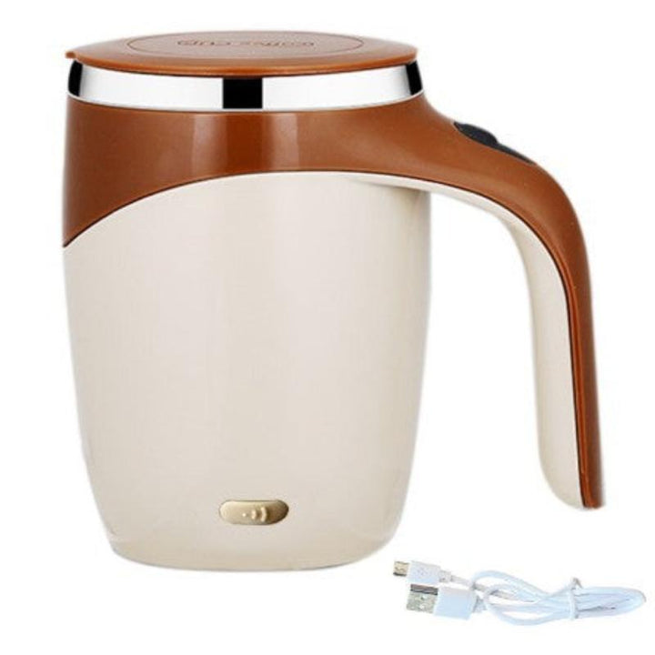 Detail of the power button on the automatic self-stirring coffee mug with lid.
