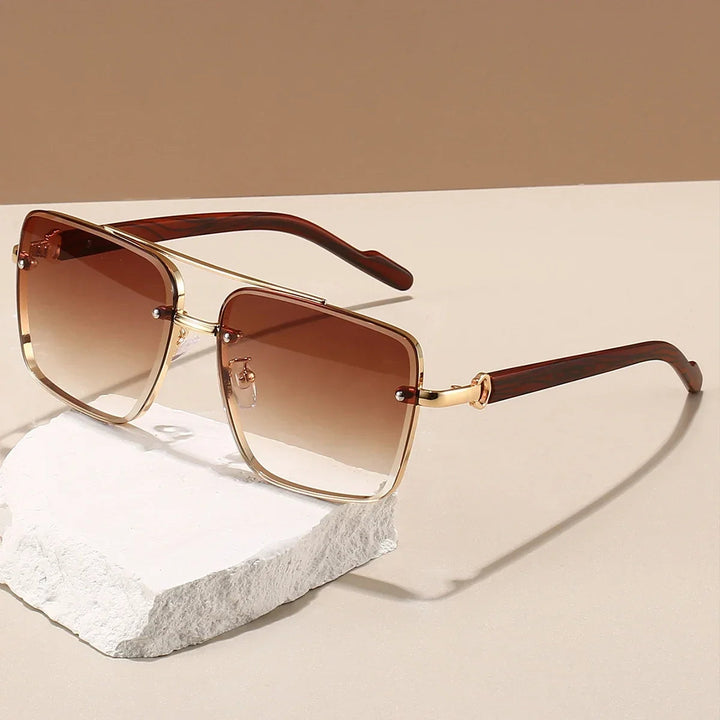 High-quality unisex aviator sunglasses: durable gold frame, unique woodgrain temples, UV protection.