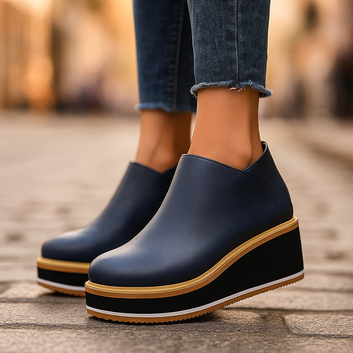Stylish women's orthopedic platform shoes with a wedge heel, ensuring all-day comfort