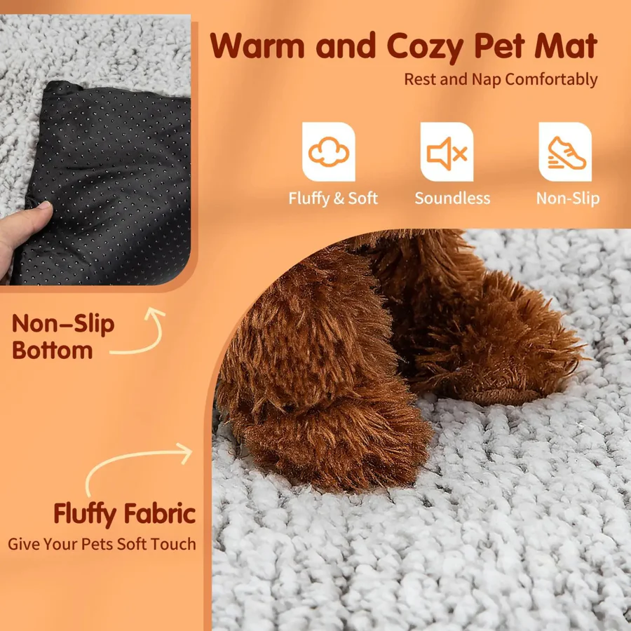 Winter Pet Gear: Faux fur self-warming pad for cats & dogs. Non-electric, cozy mat ensures animal comfort & warmth.