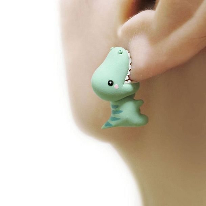 Trendy women's animal jewelry, small cute polymer earrings for a playful look