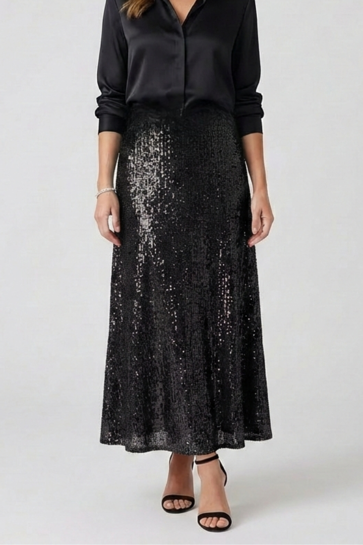 Women's dazzling sequin maxi skirt, ideal as a party skirt or glamorous evening wear. Long and stylish.