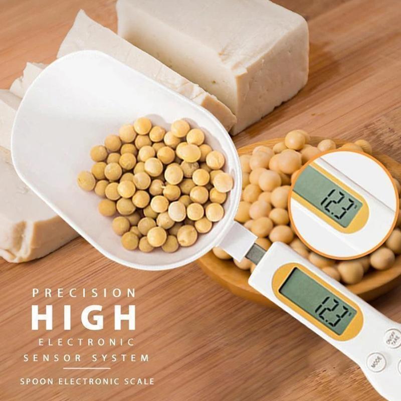 Ergonomic digital kitchen spoon scale, a handy cooking aid for small ingredient measurements