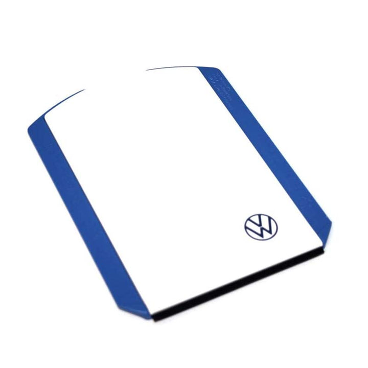 New digital parking timer with clear display and durable blue plastic scraper for vehicle use.