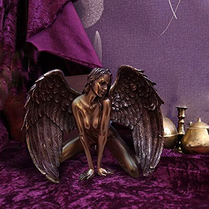 Gift-ready angel wings kneeling decoration, a beautiful and meaningful resin figurine
