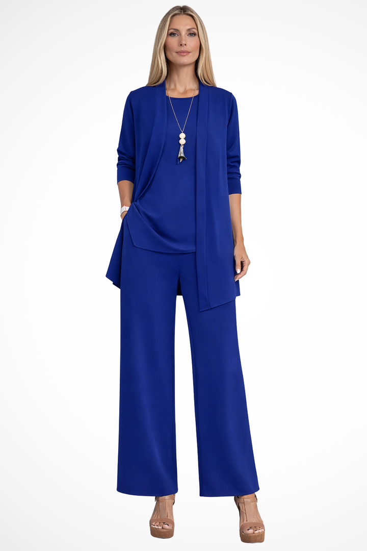 Fashionable women's formal 3-piece suit, an elegant and versatile outfit for any special occasion.