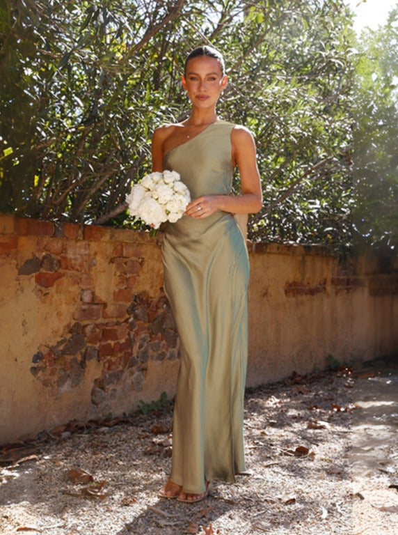 Stylish green one-shoulder maxi dress for women, an elegant choice for spring occasions