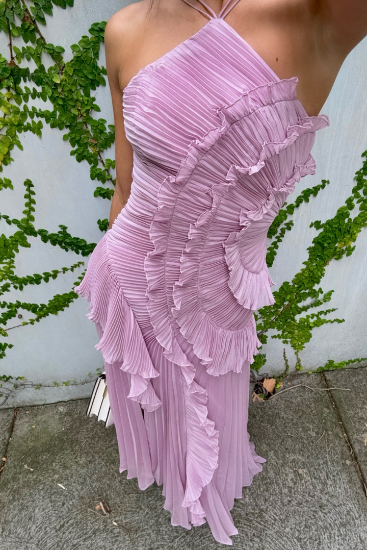 Women's elegant lilac ruffled midi dress. Sleeveless design, versatile for summer fashion & occasion wear.