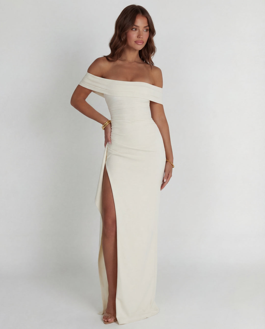 Chic off-shoulder ruched bodycon maxi dress, an elegant choice for women's party and formal wear.