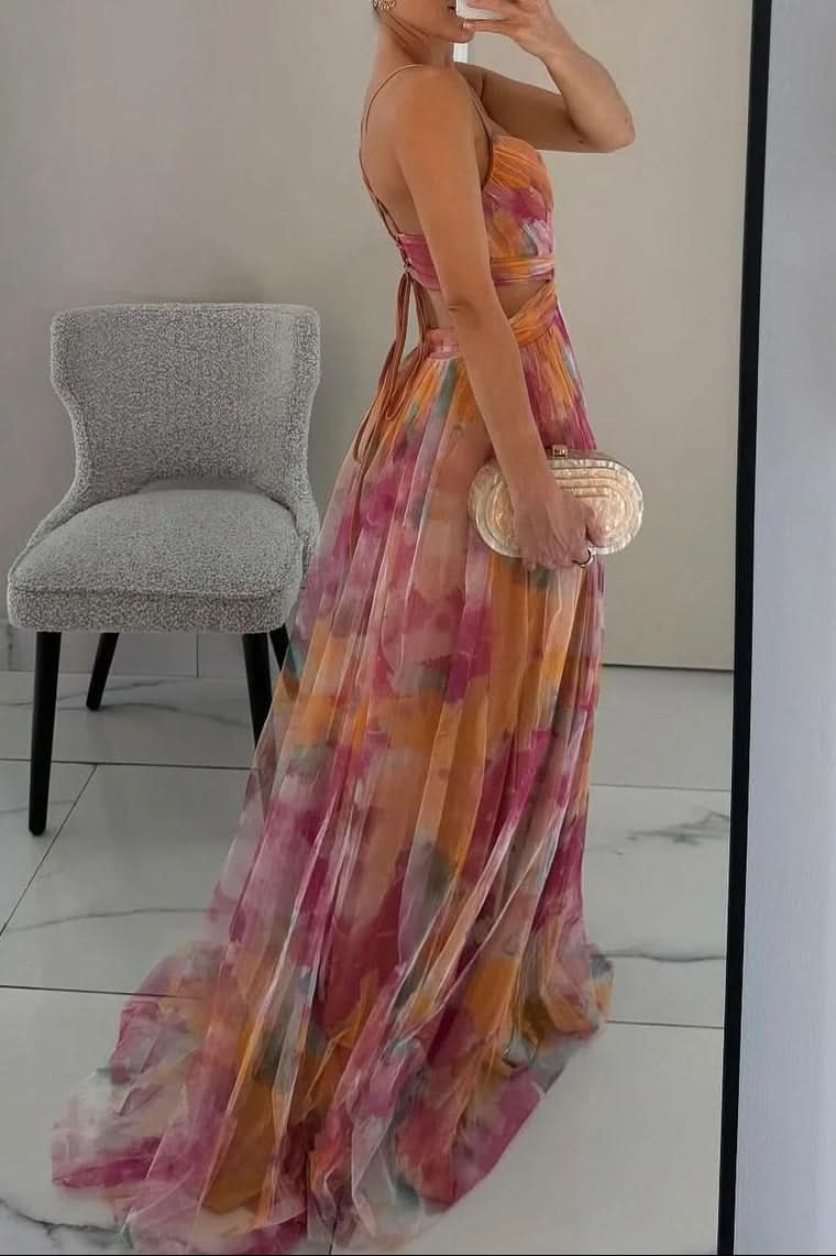 Graceful women's sleeveless maxi dress, an essential for stylish comfort and everyday elegance.