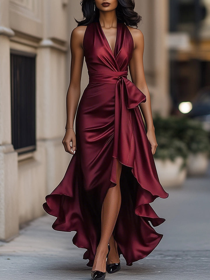 Comfortable & versatile women's V-neck sleeveless wrap midi dress, great for any chic occasion.