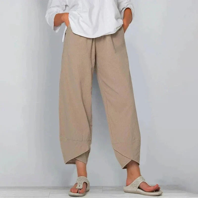 Women's comfortable flowy wide leg cropped trousers, ideal for casual summer fashion.
