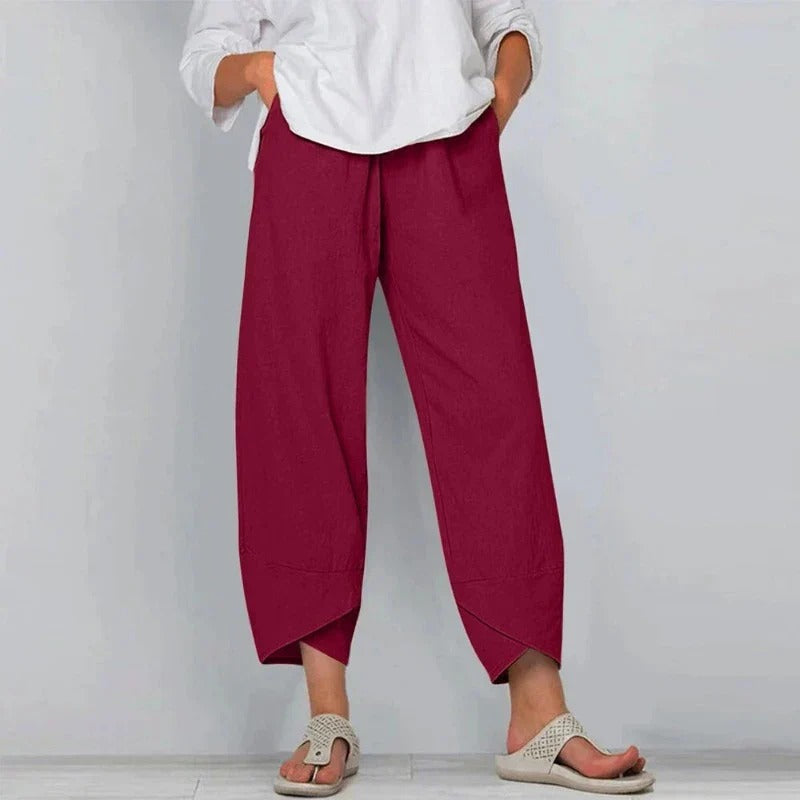 Stylish women's wide leg cropped pants with a comfortable fit for any modern wardrobe.