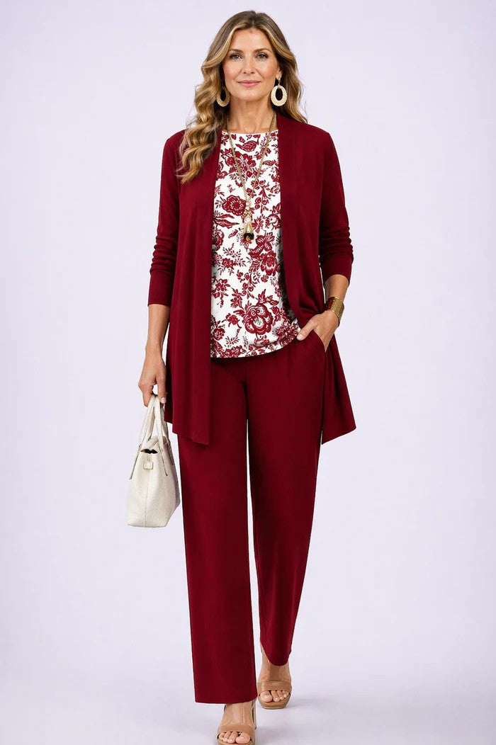 Business women's 3-piece set with a blazer, top & trousers. Ideal for office, meetings, or formal events.