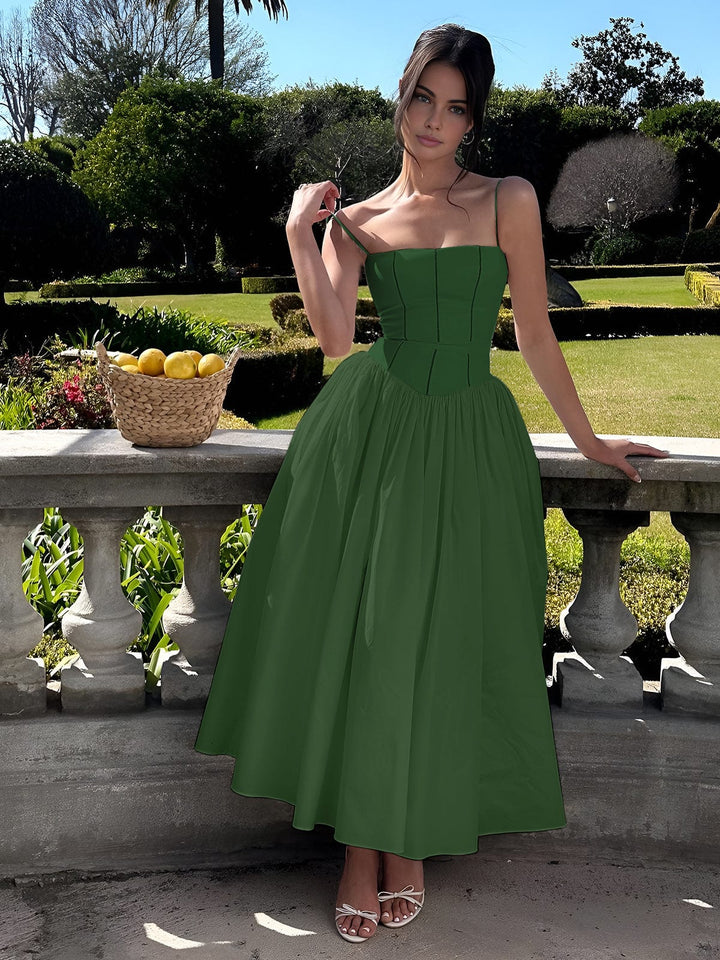 Beautiful women's occasion dress: a sleeveless corset midi, ideal for parties and weddings.