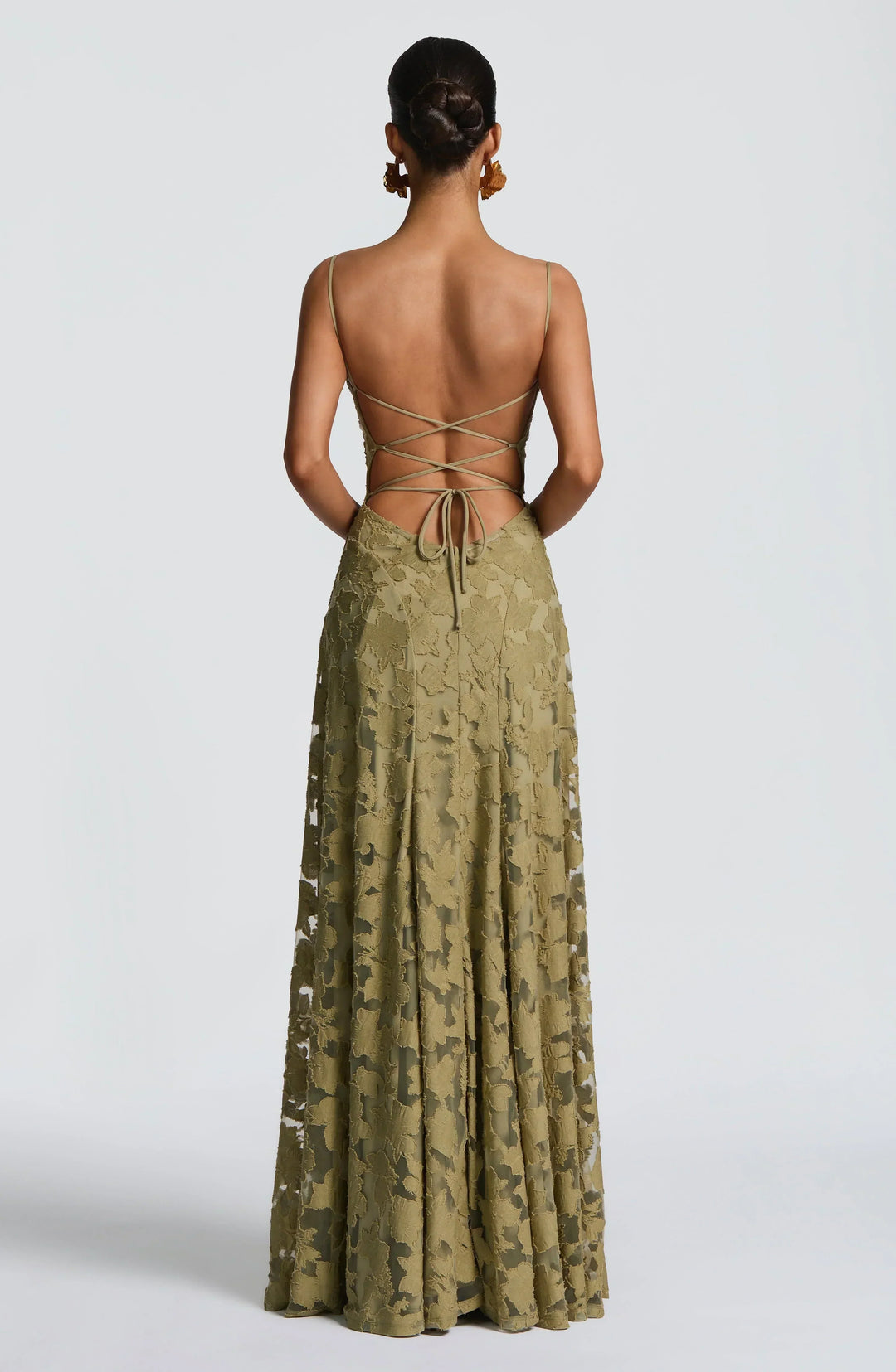 Women's elegant floral jacquard maxi dress, ideal for proms and formal parties.