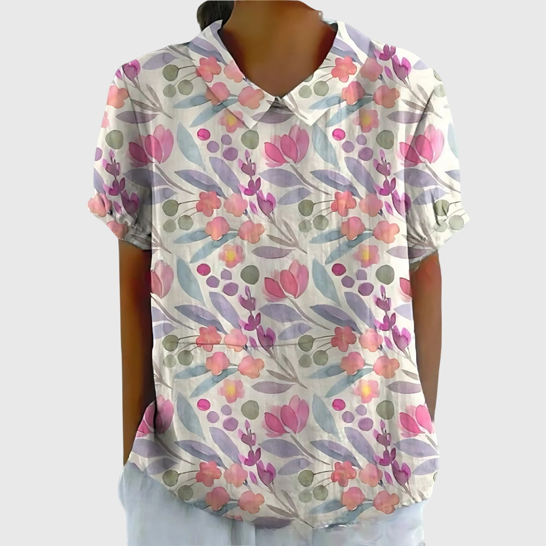 Flowy floral print women's top, a comfortable and stylish blouse for spring.