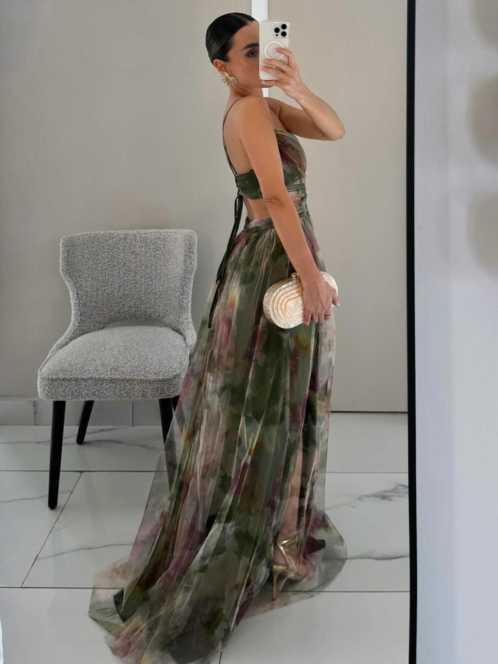 Beautiful summer women's floral sleeveless maxi dress with an elegant V-neck and A-line design.