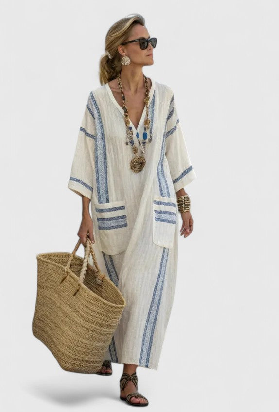 Graceful women's flowing maxi dress, a chic and versatile long dress for any fashion event.