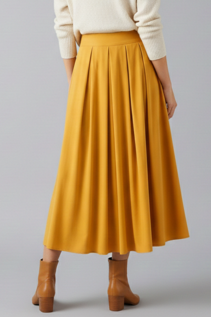 Fashionable women's high waist pleated long skirt, elegant design with a beautiful flow.