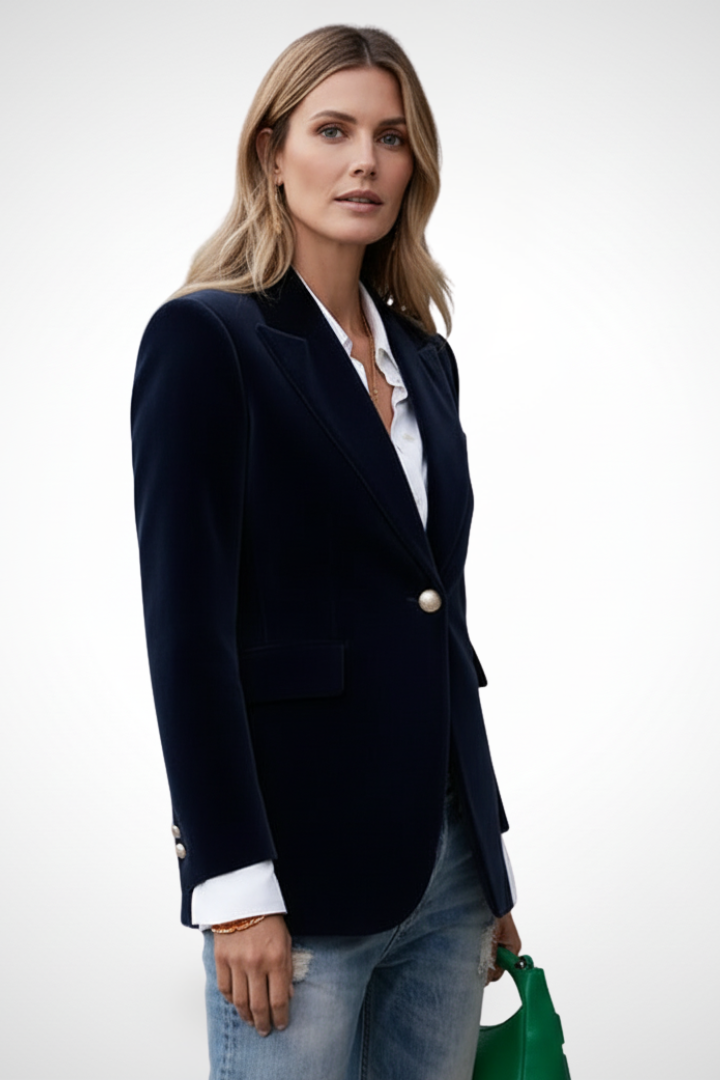 Women's modern blazer with lapels & a single button, perfect for a polished office look or casual chic ensemble.