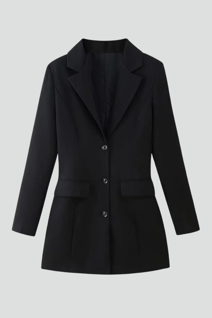 Elegant women's longline blazer with notched lapel & button front. Perfect for professional office wear & business casual.