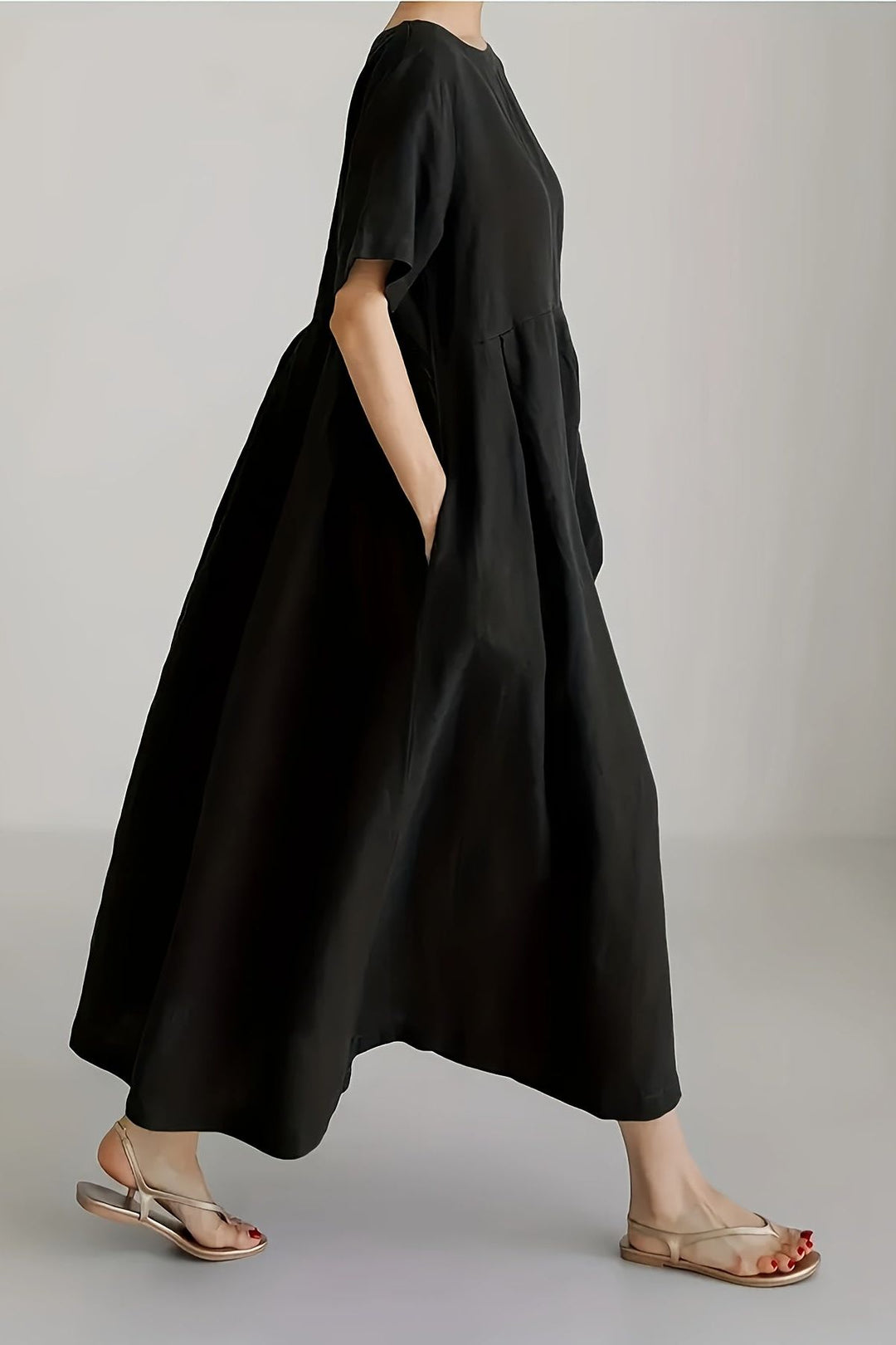 Black & Navy elegant women's midi dress. Classic style, perfect for spring semi-formal events.