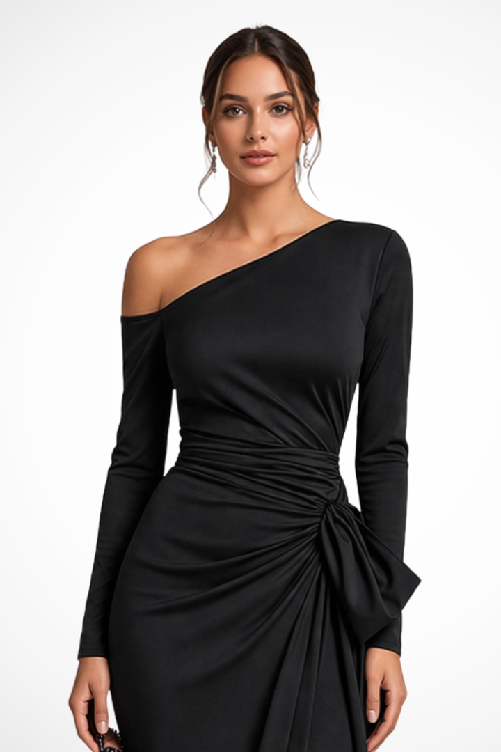 Chic women's one-shoulder long maxi gown featuring a stylish slit, excellent for elegant evening wear & parties.