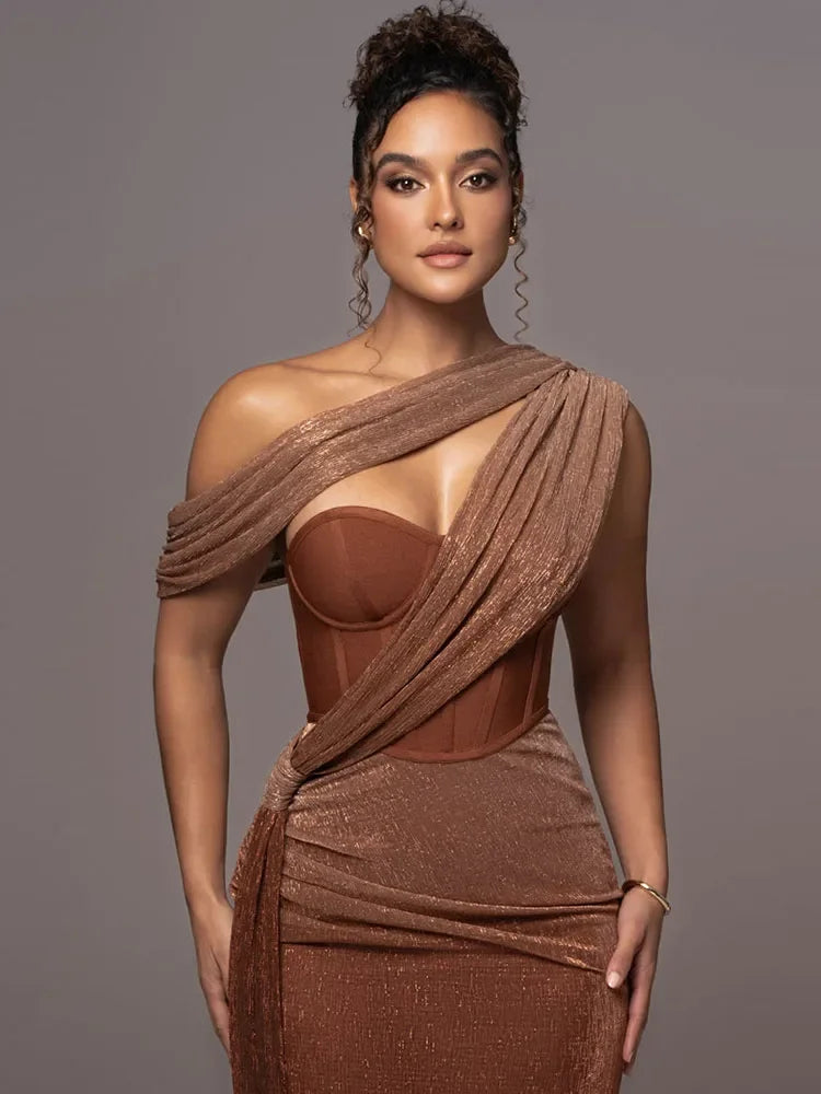 Shimmering metallic party dress for women with a chic one-shoulder neckline and flowing silhouette