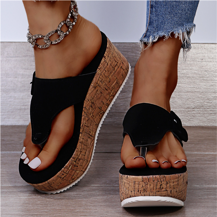 Elegant women's orthopedic sandals with arch support for comfortable walking & pain relief. Stylish summer open-toe design.