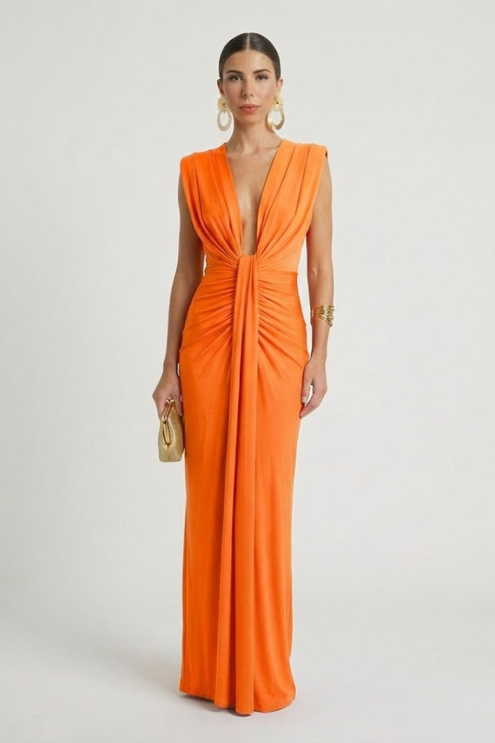Versatile women's V-neck sleeveless maxi dress, pleated for elegance, suitable for day or evening.