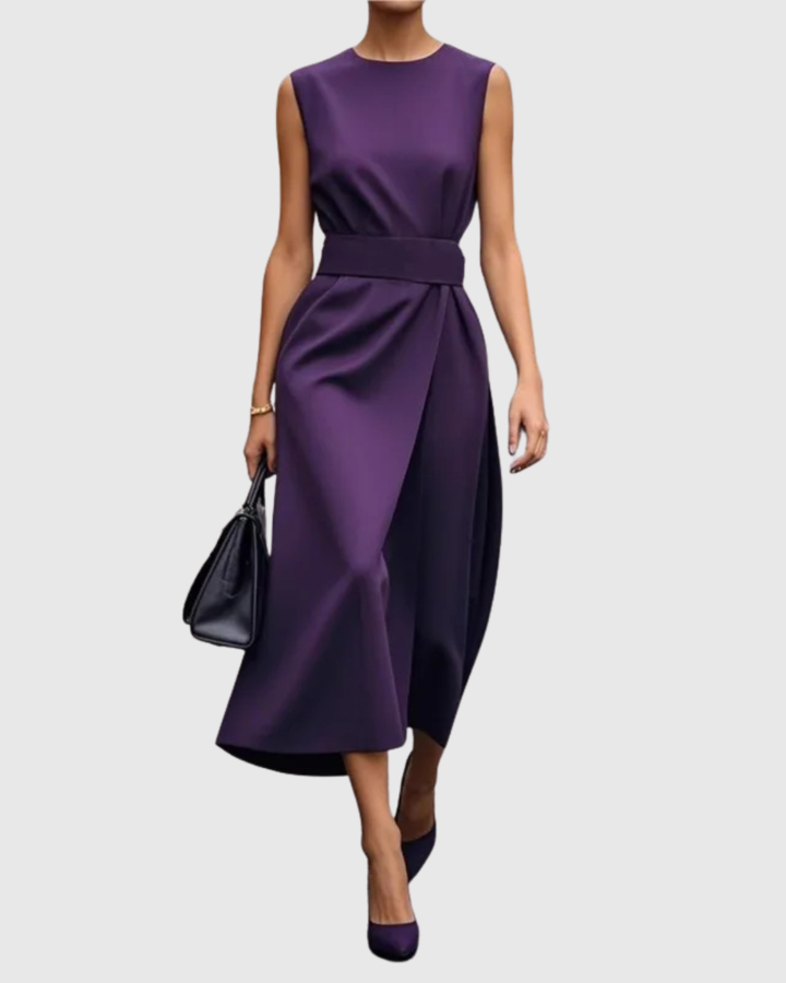 Lightweight summer midi dress for women, elegant with a round neck, perfect for casual or dressed-up occasions.