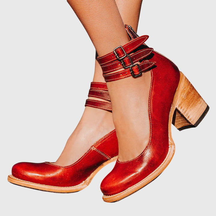 Women's elegant comfort sandals featuring a chic open-toe design for stylish all-day wear.