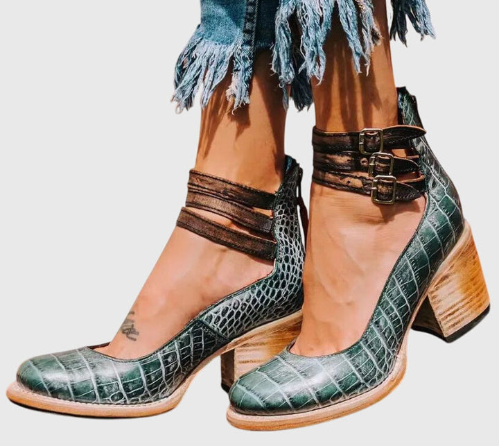 Elegant yet comfortable women's fashion sandals. Stylish open-toe footwear for versatile all-day wear.