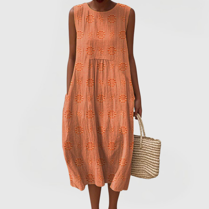 Sleek women's sleeveless elegant dress with tummy control & functional pockets, ideal for summer style.