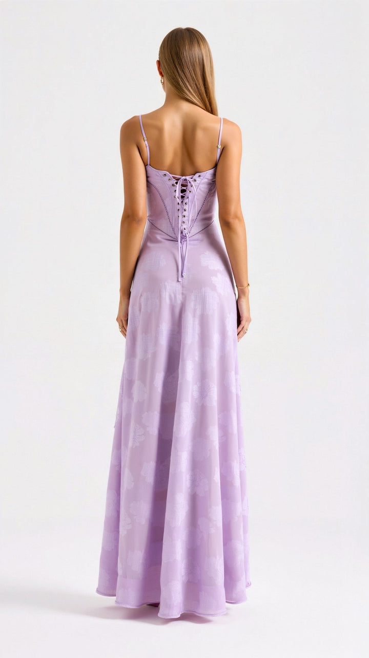 Comfortable yet elegant women's slip maxi dress, ideal for long wedding events