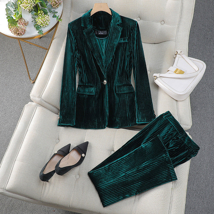 Stylish women's long blazer suit set, designed for a sophisticated business and everyday look.
