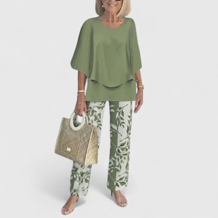 Chic women's matching two-piece outfit, a comfortable dress set for elegant casual wear.