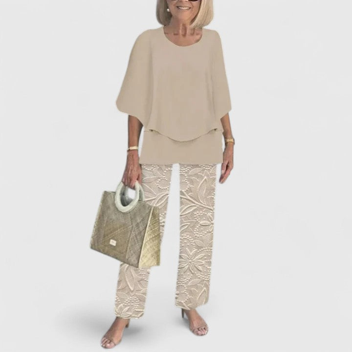 Comfortable women's matching two-piece dress, a sophisticated outfit for chic everyday wear.
