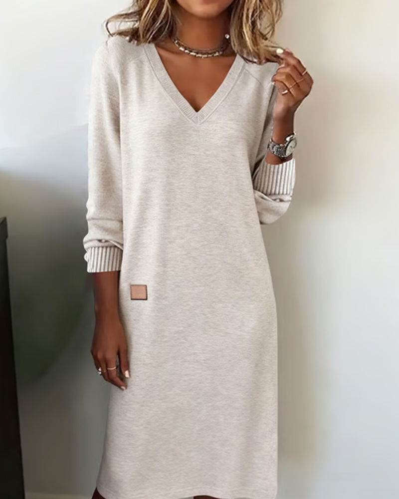 Elegant women's V-neck long sleeve midi dress, perfect for office and workwear. Stylish & comfortable.