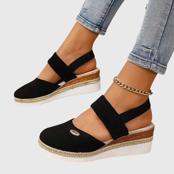 Stylish ELUXOR women's summer sandals, providing elegant design with orthopedic comfort.