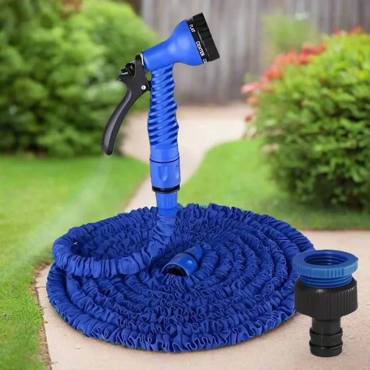 High-pressure expandable garden hose with nozzle, perfect for car wash & outdoor cleaning tasks.